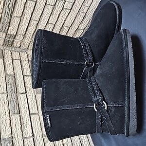 BearPaw Adele Ladies Boots Sz 10 Worn Once